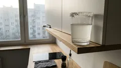 Wystarczy szklanka z solą i octem? Sprawdziłam, skąd bierze się osad i co to naprawdę znaczy